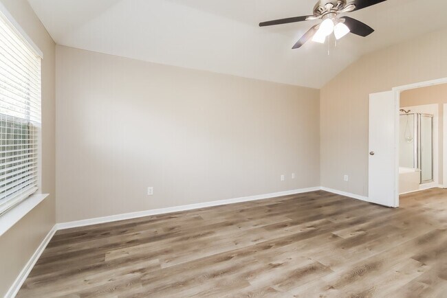 Building Photo - 6607 Mistflower Ln