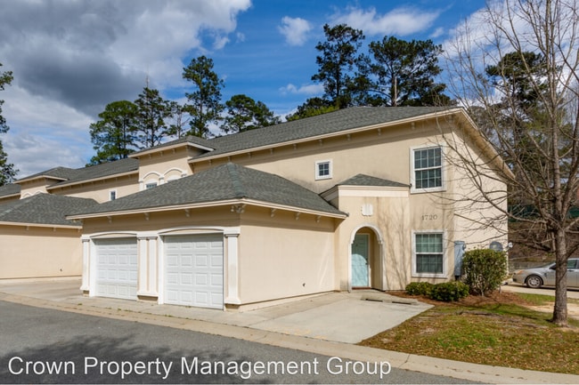 Building Photo - 1716 Spring Hill Pl