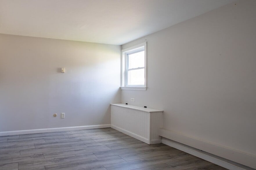 Building Photo - 21 Folly Mill Terrace