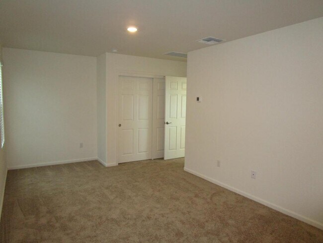 Building Photo - 10242 S Pantano Knolls Dr