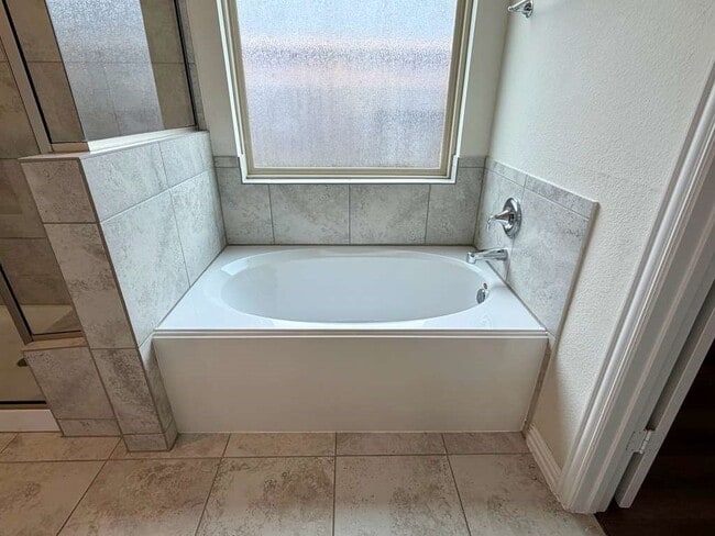 Building Photo - 28614 Oakmist Point Ln