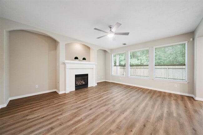 Building Photo - 130 W Burberry Cir