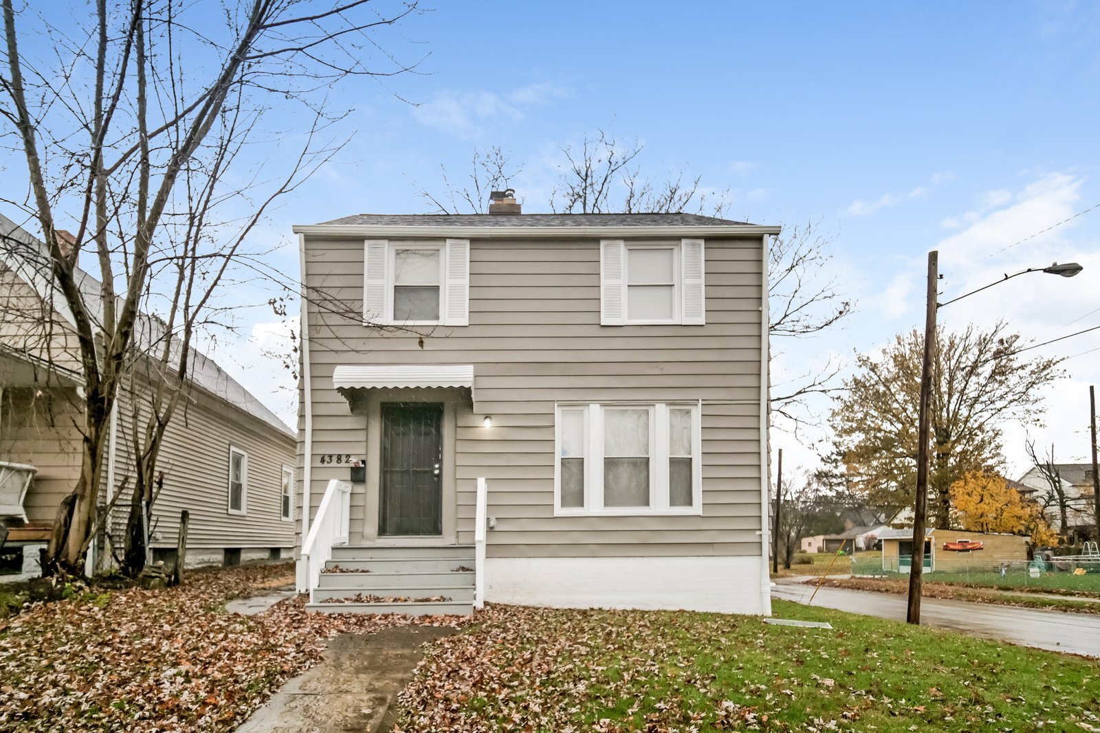 Building Photo - 4382 E 141st St