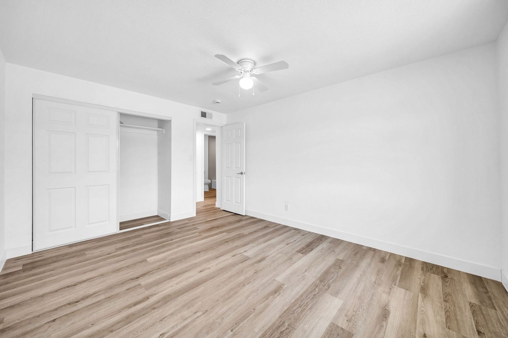 Building Photo - 3330 E Gelding Dr