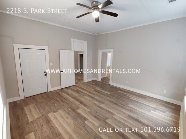 Building Photo - 2218 S Park St