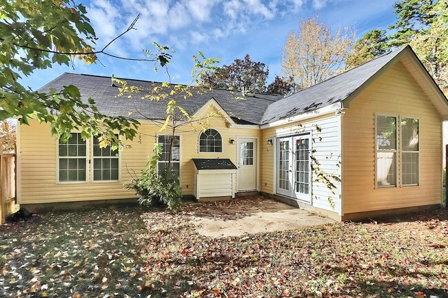 Building Photo - Updated Three Bedroom Home in Northwoods N...