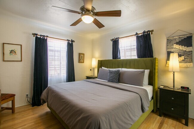 Building Photo - 610 Carlisle Blvd SE