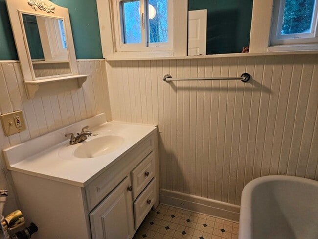 Building Photo - reie01*