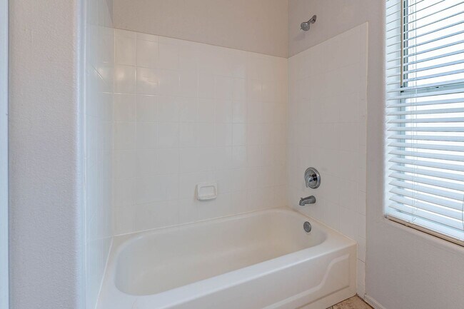 Building Photo - 5463 W Geronimo St