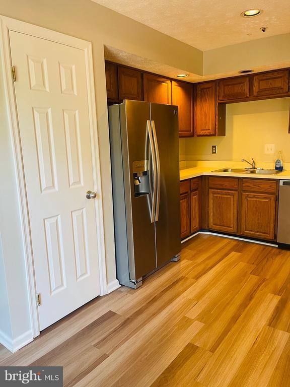 Building Photo - 4462 Regalwood Terrace