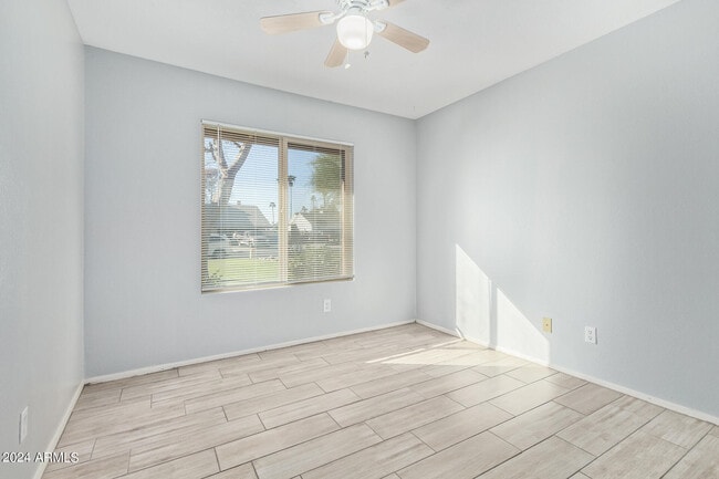 Building Photo - 14237 N 41st Dr