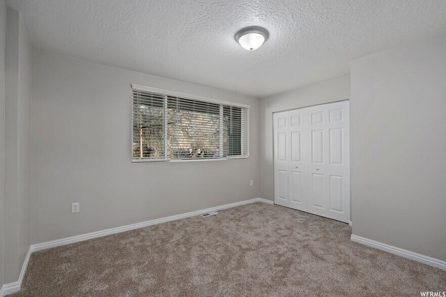 Building Photo - 115 S 200 E