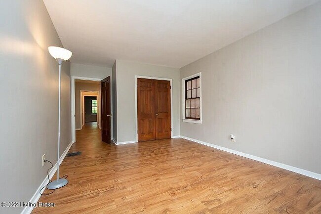 Building Photo - Charming 1 bed, 1 bath apartment in old louisville.