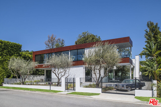 Building Photo - 1729 Angelo Dr