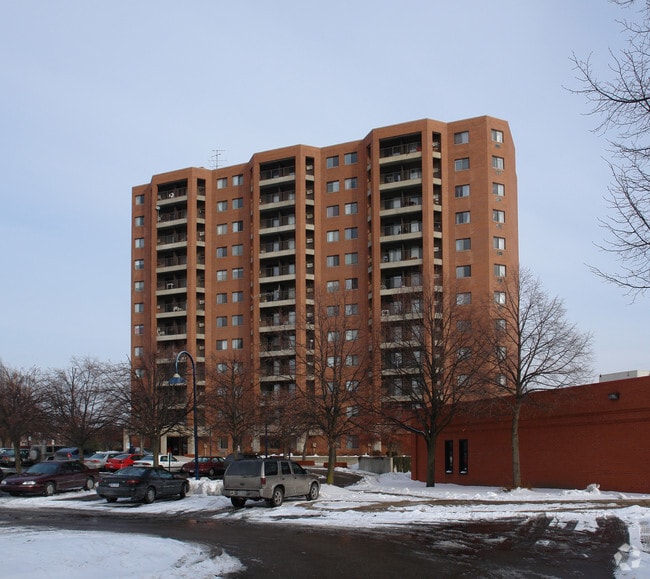 River Village Apartments 702 Father Dukette Blvd Flint MI 48503