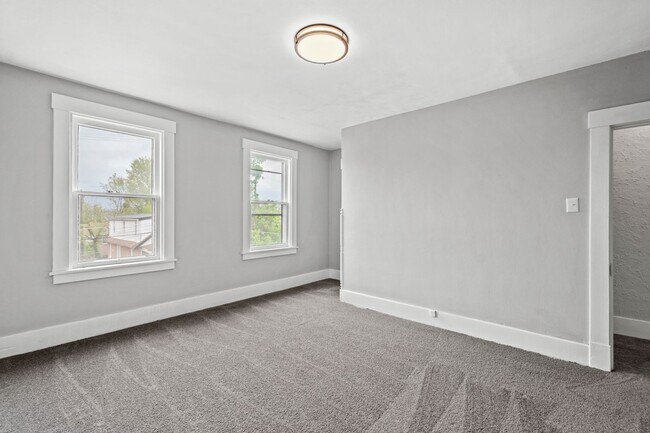 Building Photo - Stunning 2 bedroom home in Homestead available August 1!