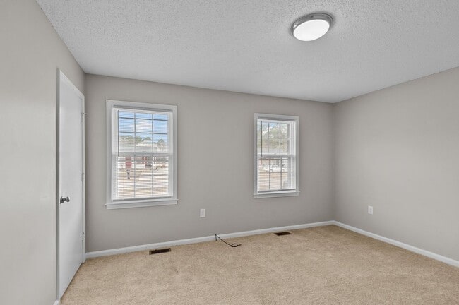 Building Photo - Cute Remodeled home in Cul-de-sac