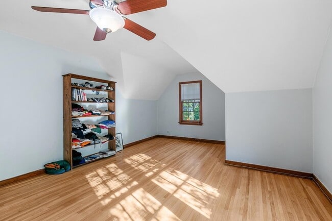 Building Photo - 201 Melbourne Ave SE