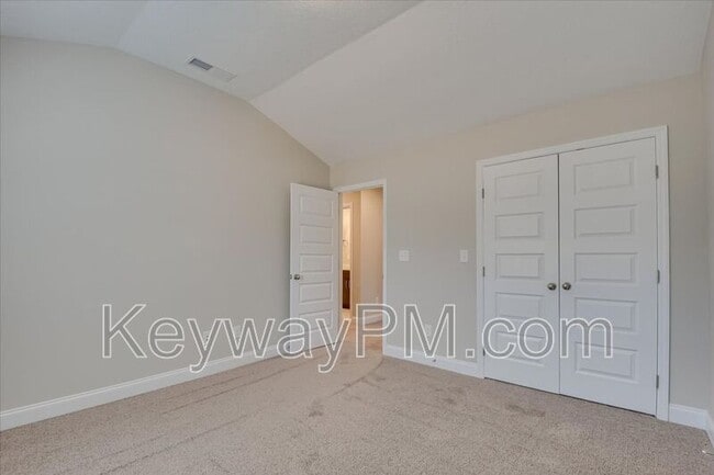 Building Photo - 715 Bronze Wy