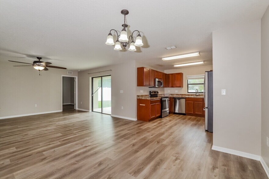 Building Photo - 2443 Bracknell Forest Trail