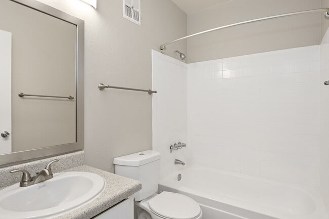 Bathroom - Verrano Park