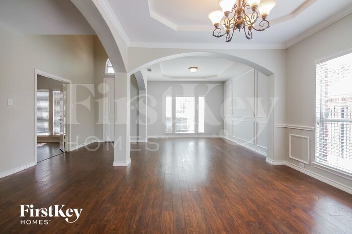 Building Photo - 611 Dover Heights Trail