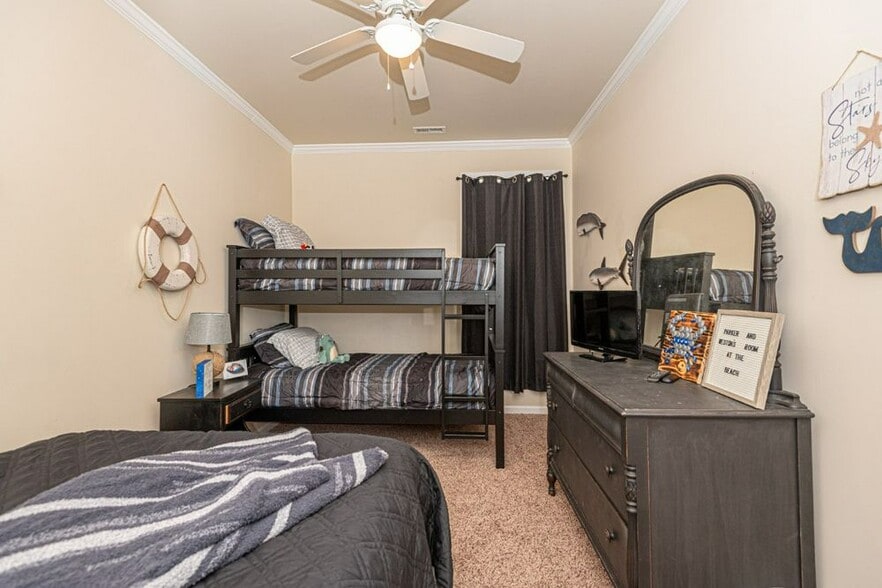 Building Photo - 29 Burr Hill Dr