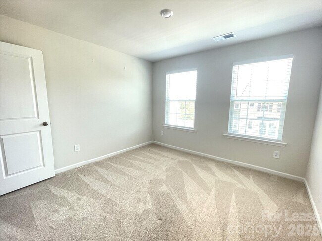 Building Photo - 14019 Martin Hill Wy