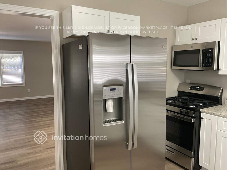 Building Photo - 2264 Headland Dr