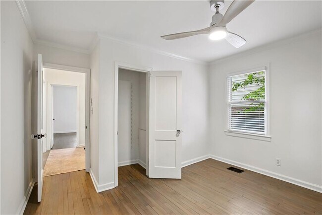 Building Photo - 1649 Beecher St SW