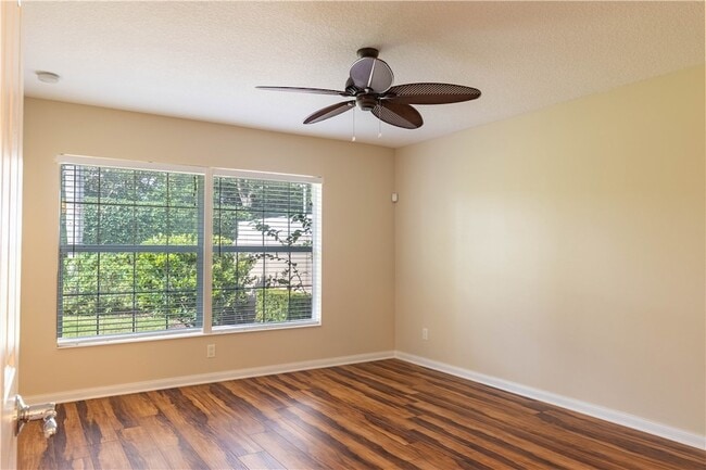 Building Photo - 5009 Corsica Square