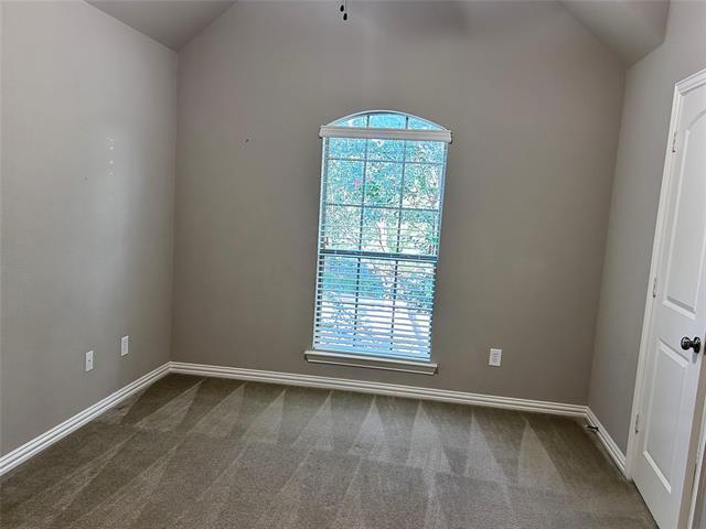 Building Photo - 902 Panther Ln