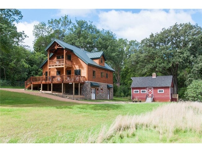 Primary Photo - 5840 Christmas Lake Rd