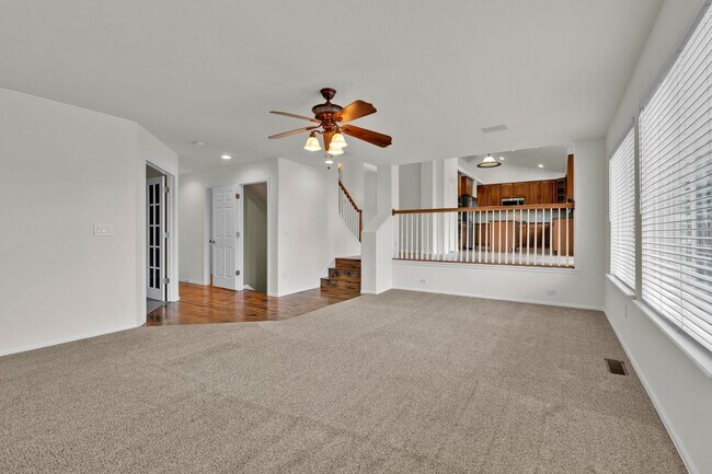 Building Photo - 705 Witchhazel Ct