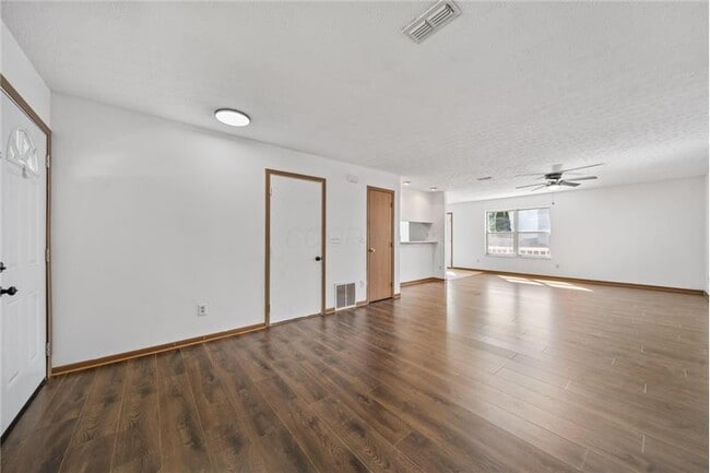 Building Photo - 1259 Caravel Dr