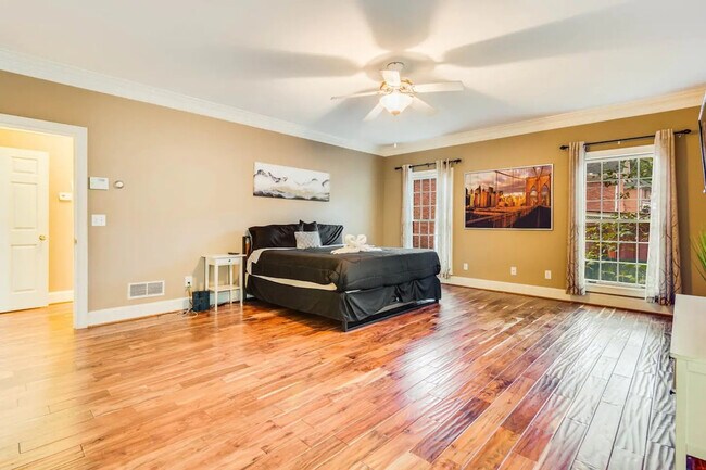 Building Photo - 2531 Old Salem Cir SE