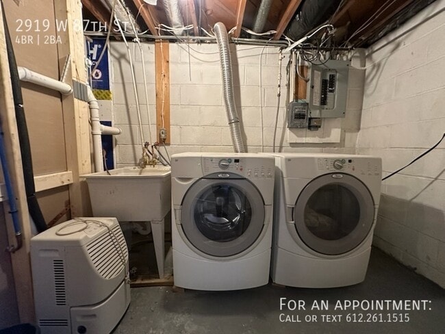 Building Photo - 2919 W 87th St