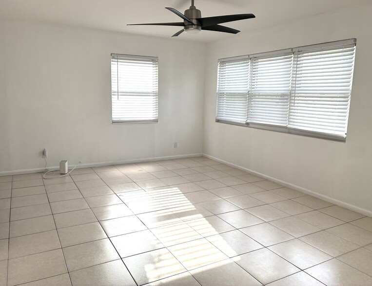 Building Photo - 622 Avenida Hermosa