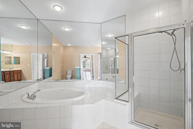 Building Photo - 4700 Water Park Dr