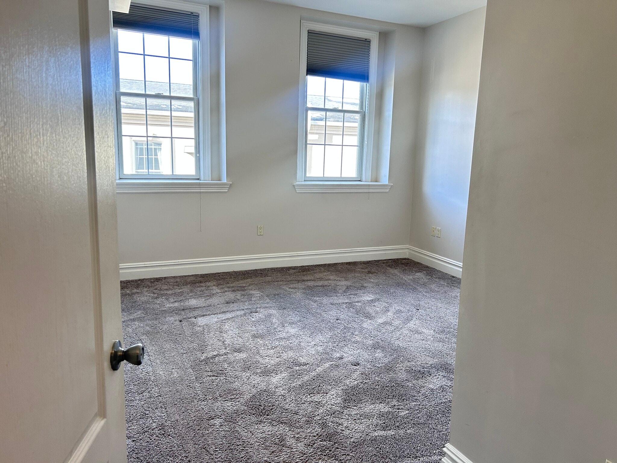 Building Photo - 1 John St