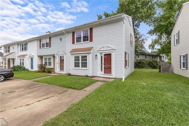 Building Photo - 2008 Fawnwood Common