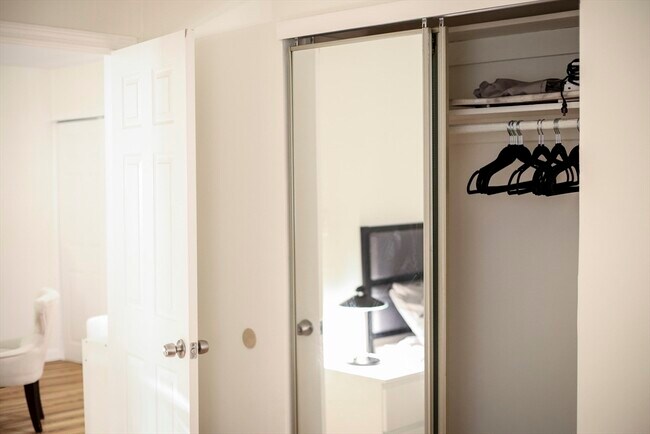 Building Photo - 7 Arizona Terrace