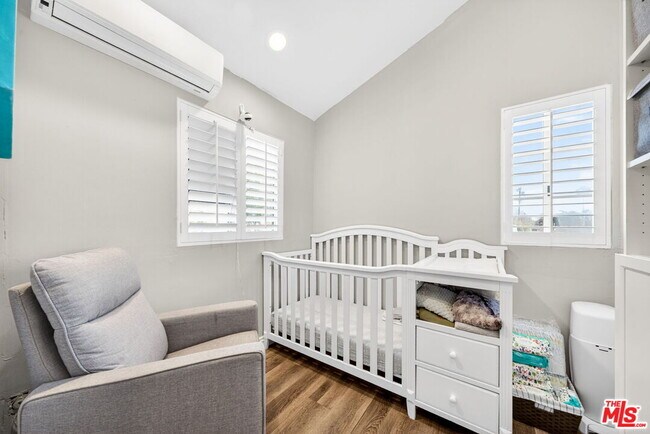 Building Photo - 6257 Bluebell Ave