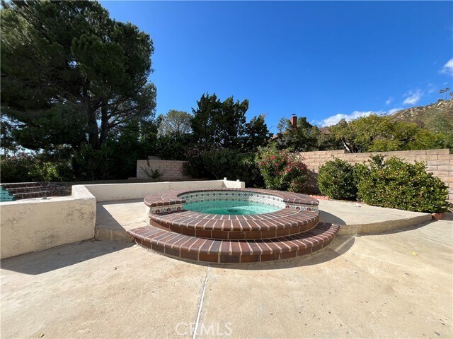 Building Photo - 11735 La Tierra Ct
