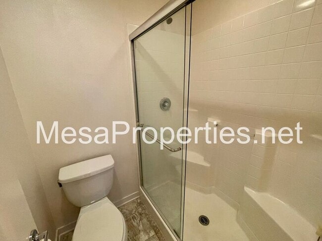 Building Photo - 8870 Camphor Ave