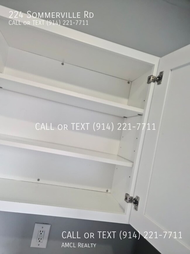 Building Photo - 224 Sommerville Pl