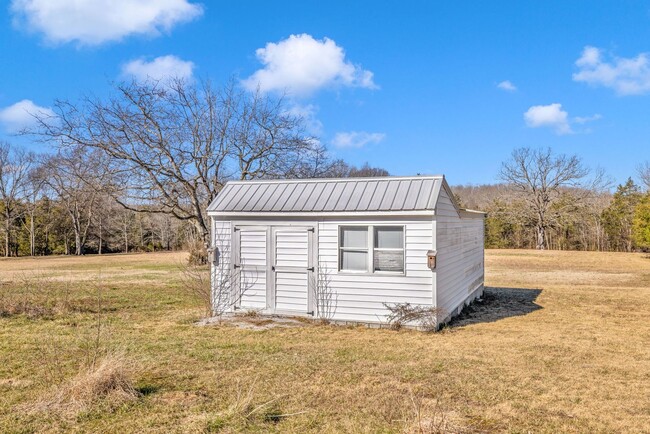 Building Photo - Stunner of Bear Creek