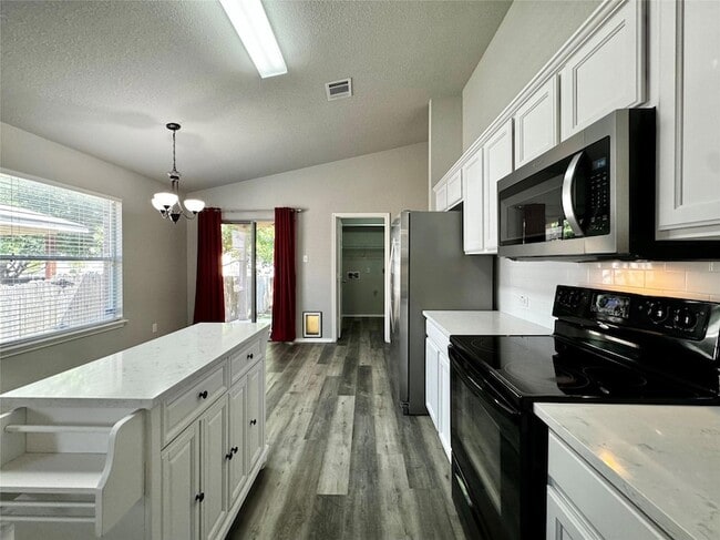 Building Photo - 1014 Aiken Dr