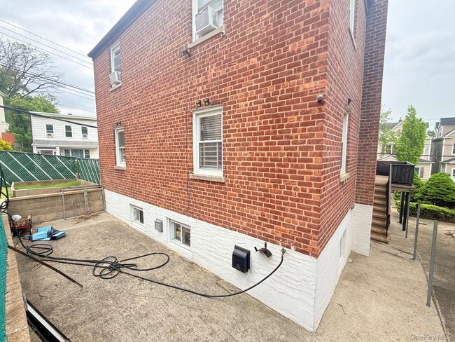 Building Photo - 87 Alexander Pl