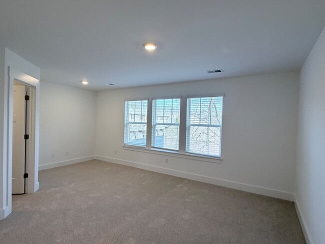 Building Photo - Brand-New 3BR Townhome with Garage in Clayton Crossing